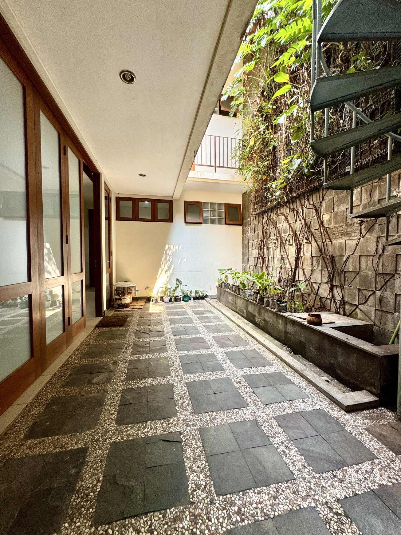 Dijual Rumah di Bumi Bintaro Permai, Jakarta Selatan