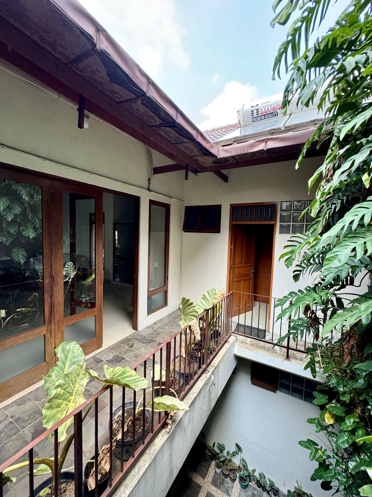 Dijual Rumah di Bumi Bintaro Permai, Jakarta Selatan