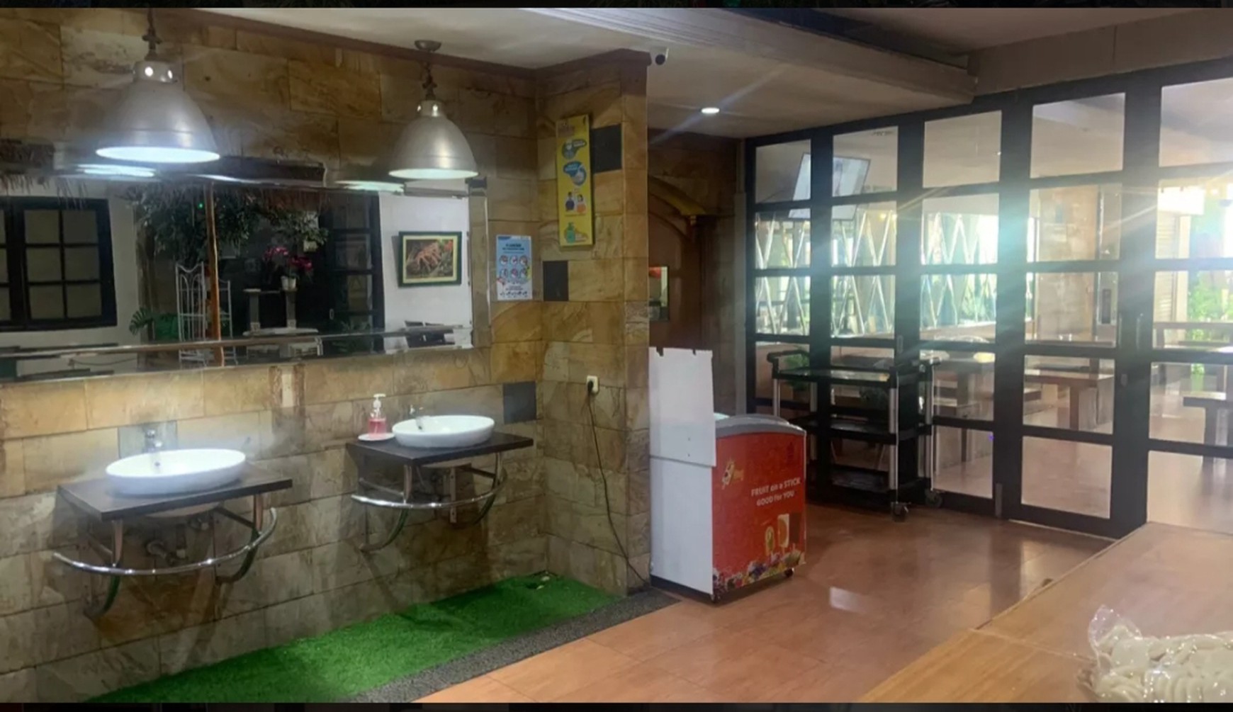 Disewakan ex Resto area Cipete Jakarta Selatan