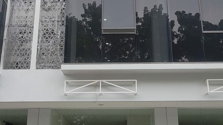 Ruko 3 Lantai di Pasar Modern Timur BSD