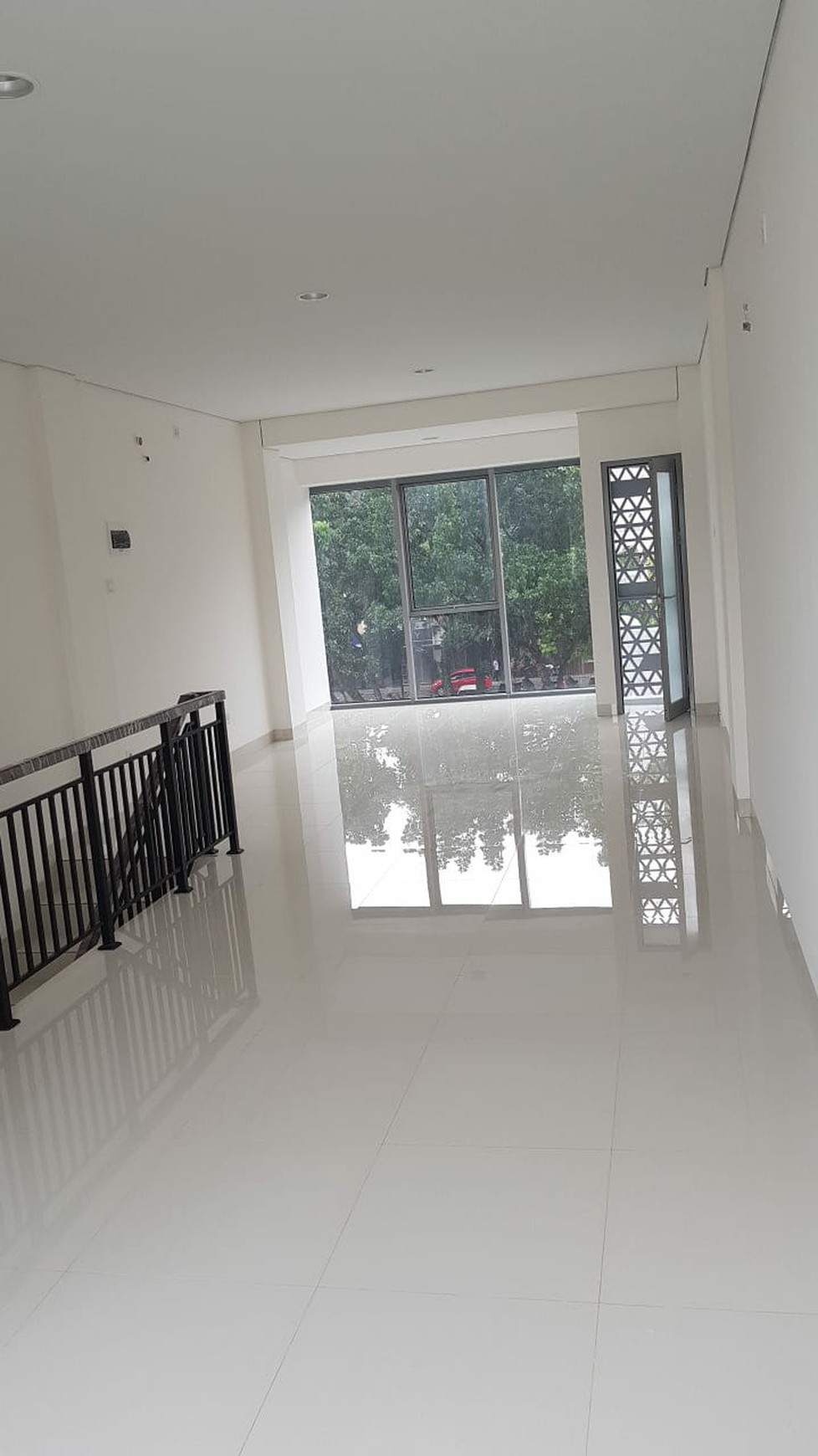 Ruko 3 Lantai di Pasar Modern Timur BSD