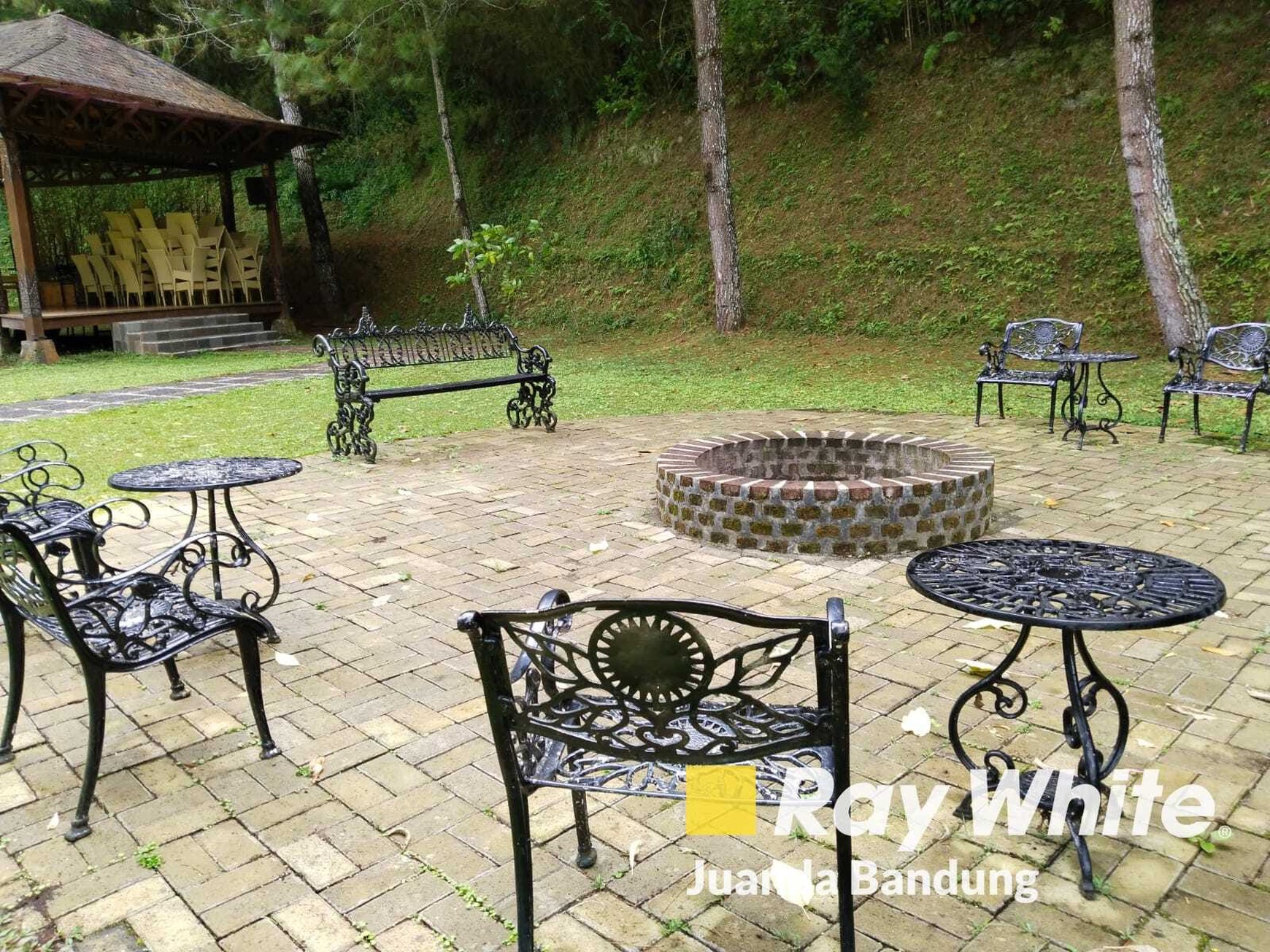 Langka! Villa resort aktif di Maribaya Lembang sangat Asri Nyaman dan menguntungkan!!