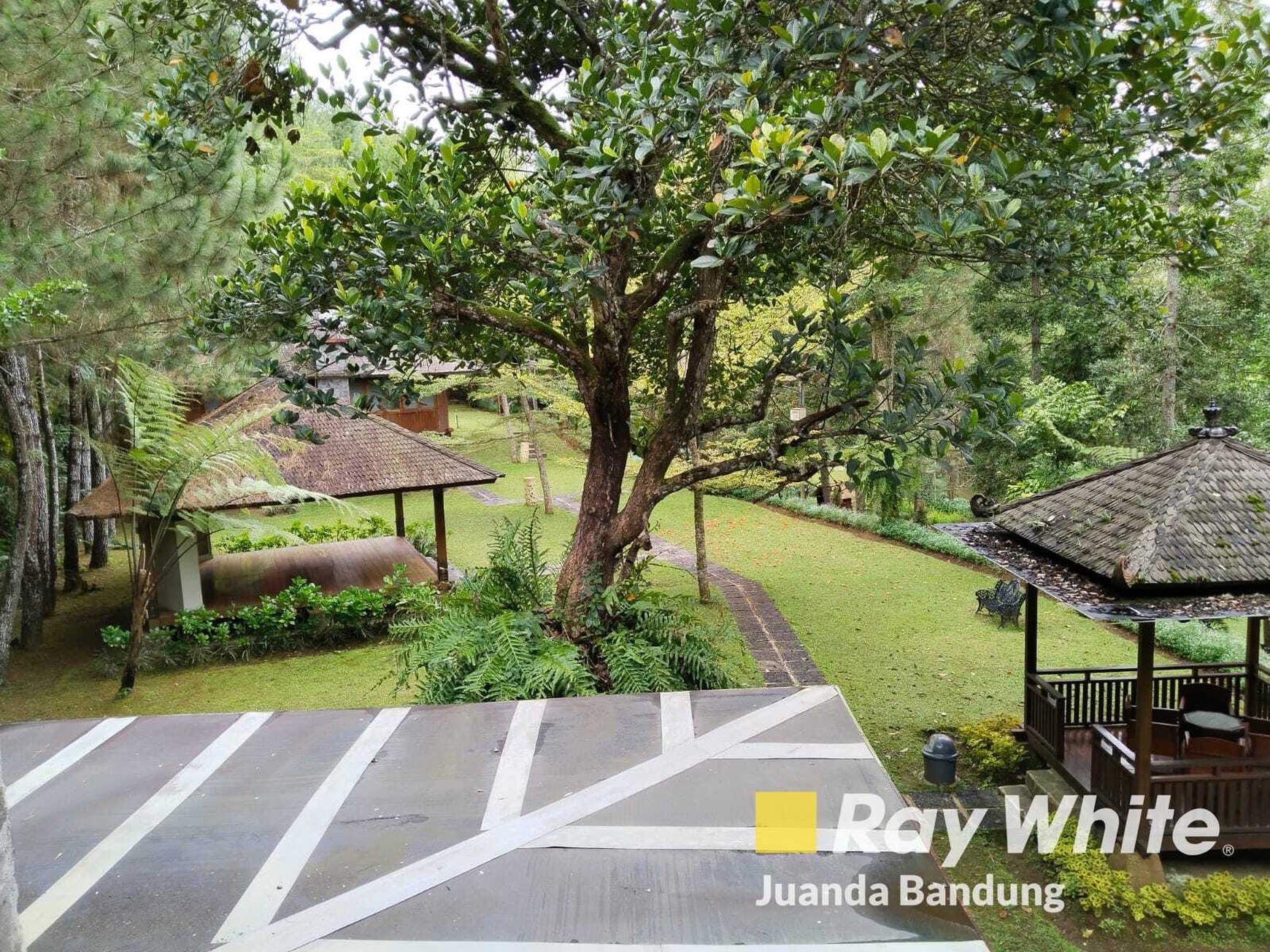 Langka! Villa resort aktif di Maribaya Lembang sangat Asri Nyaman dan menguntungkan!!