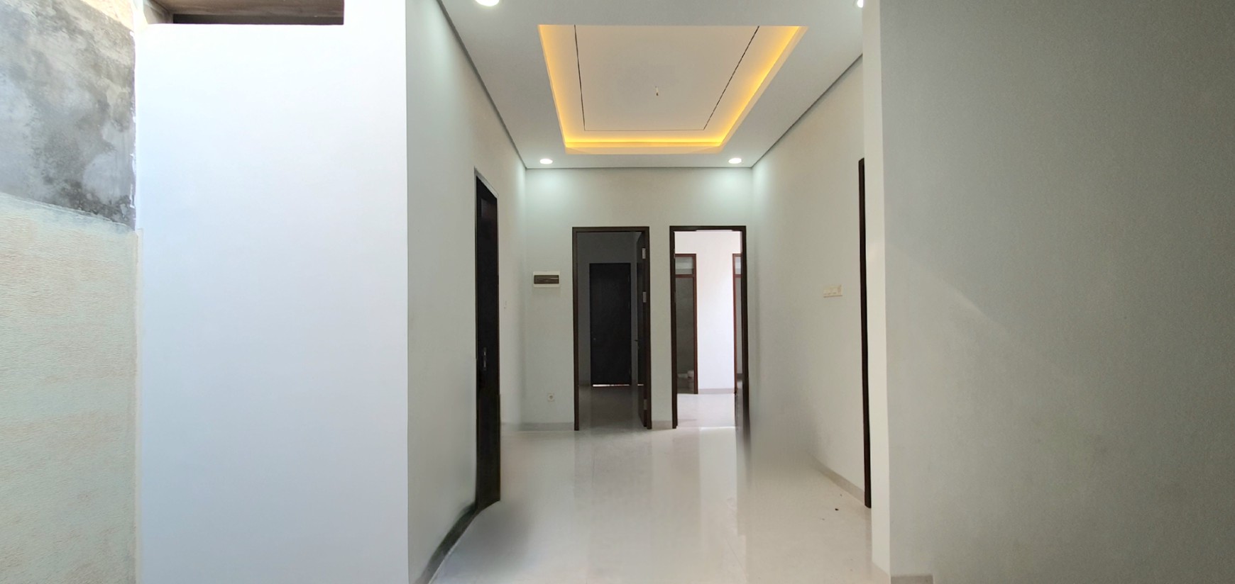 Rumah 100% Brand New di cluster Cempaka Putih Tengah. Modern minimalis.