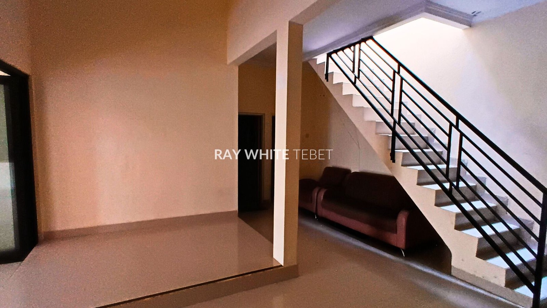 Rumah 2 Lantai Luas dan Lega di Cimanggis, Depok