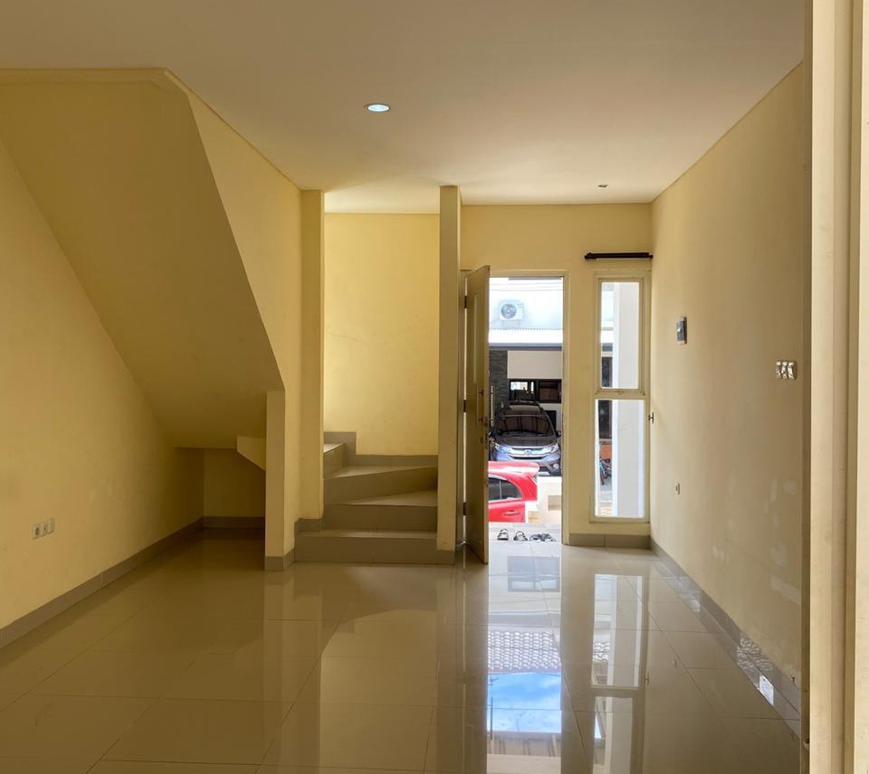 Di Jual Cepat rumah siap huni 2 lantai di Komplek NEWLAND matoa