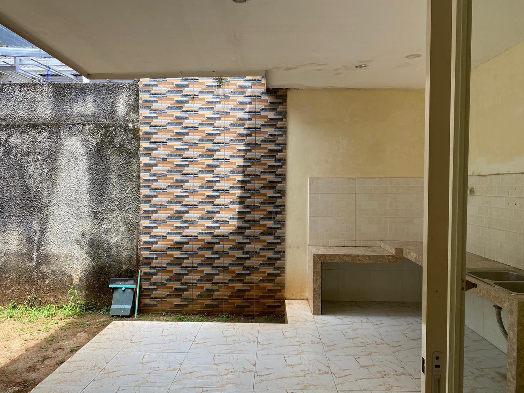 Di Jual Cepat rumah siap huni 2 lantai di Komplek NEWLAND matoa