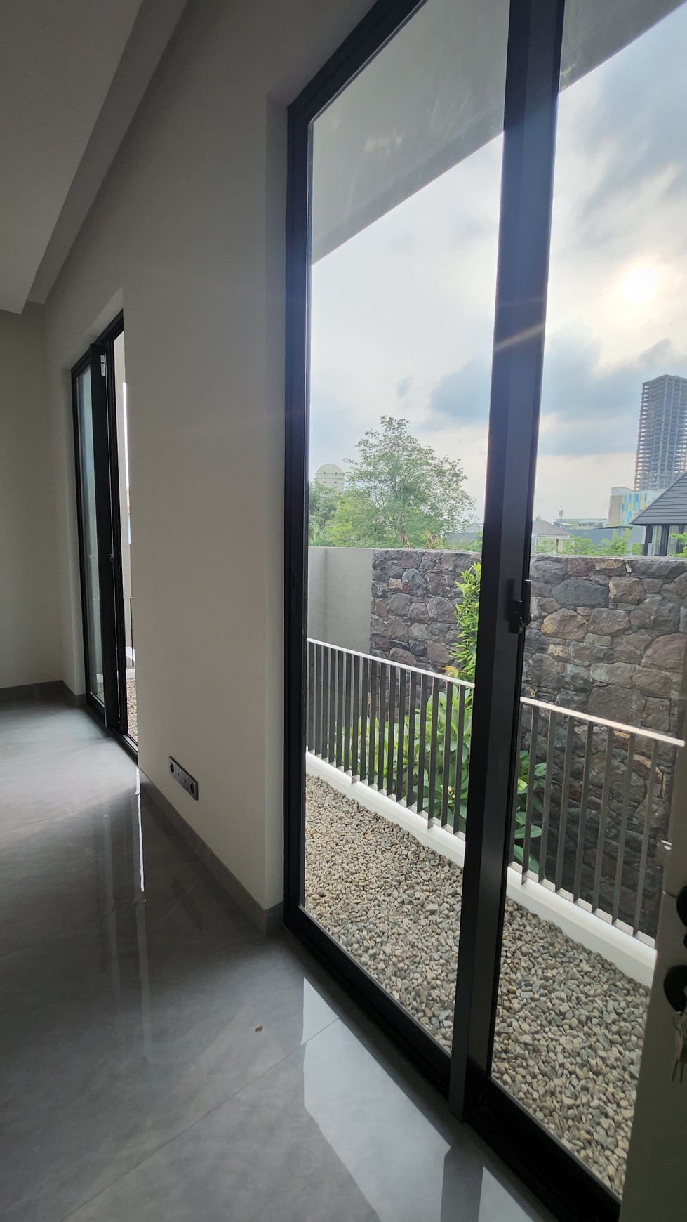 Pakuwon Indah New Baru PREMIUM Quality Surabaya Barat