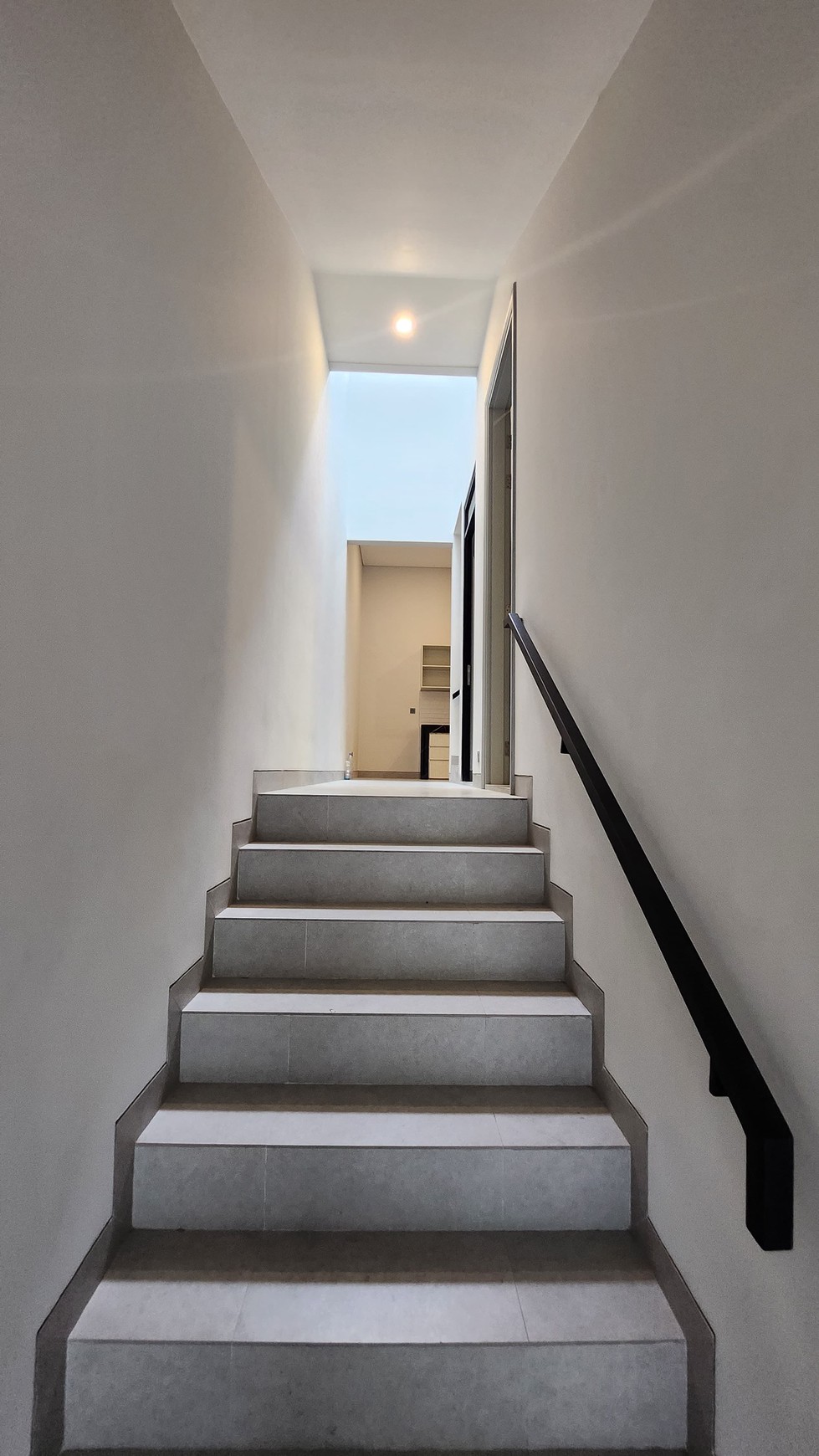 Pakuwon Indah New Baru PREMIUM Quality  Surabaya Barat