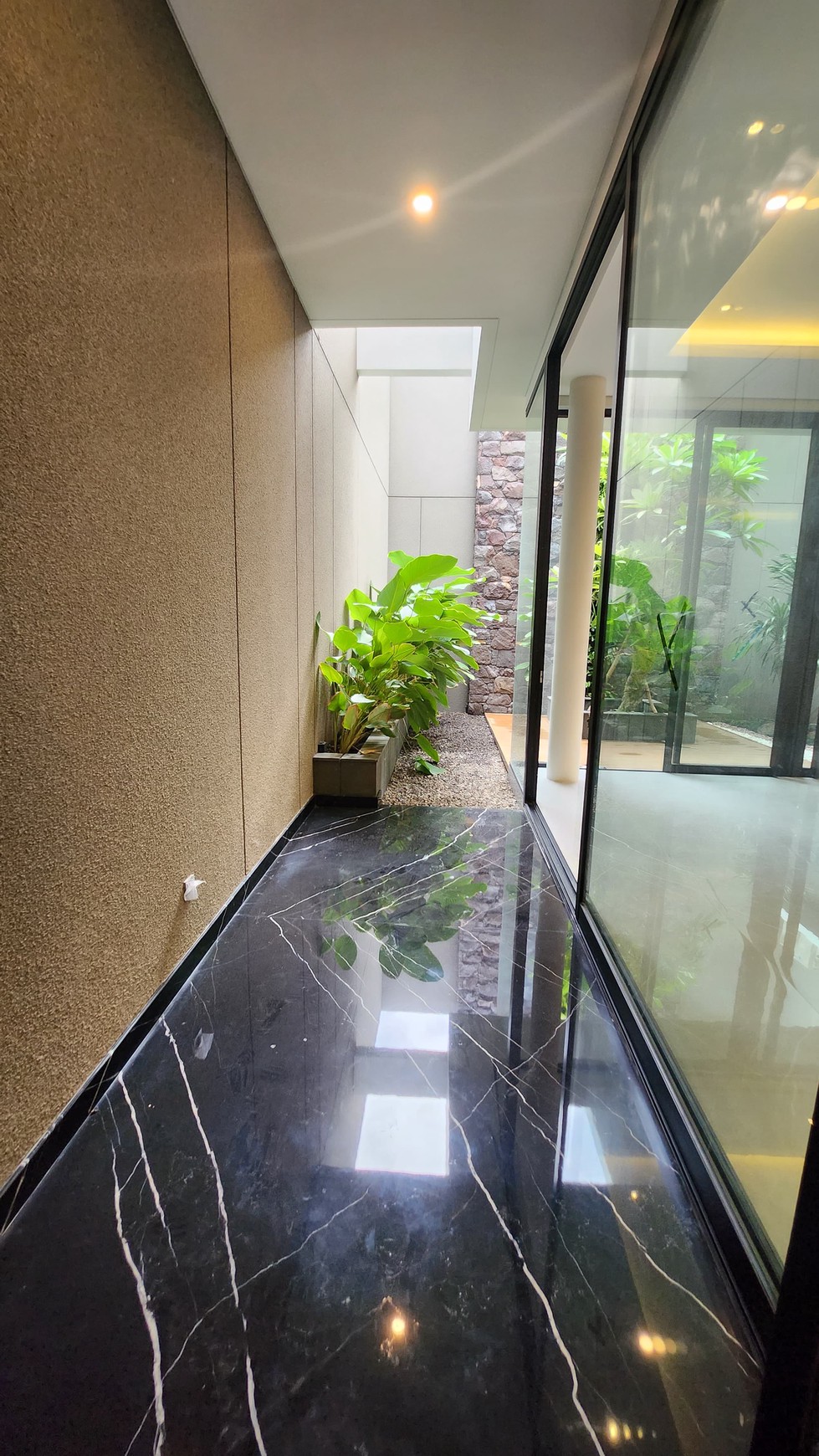 Pakuwon Indah New Baru PREMIUM Quality Surabaya Barat