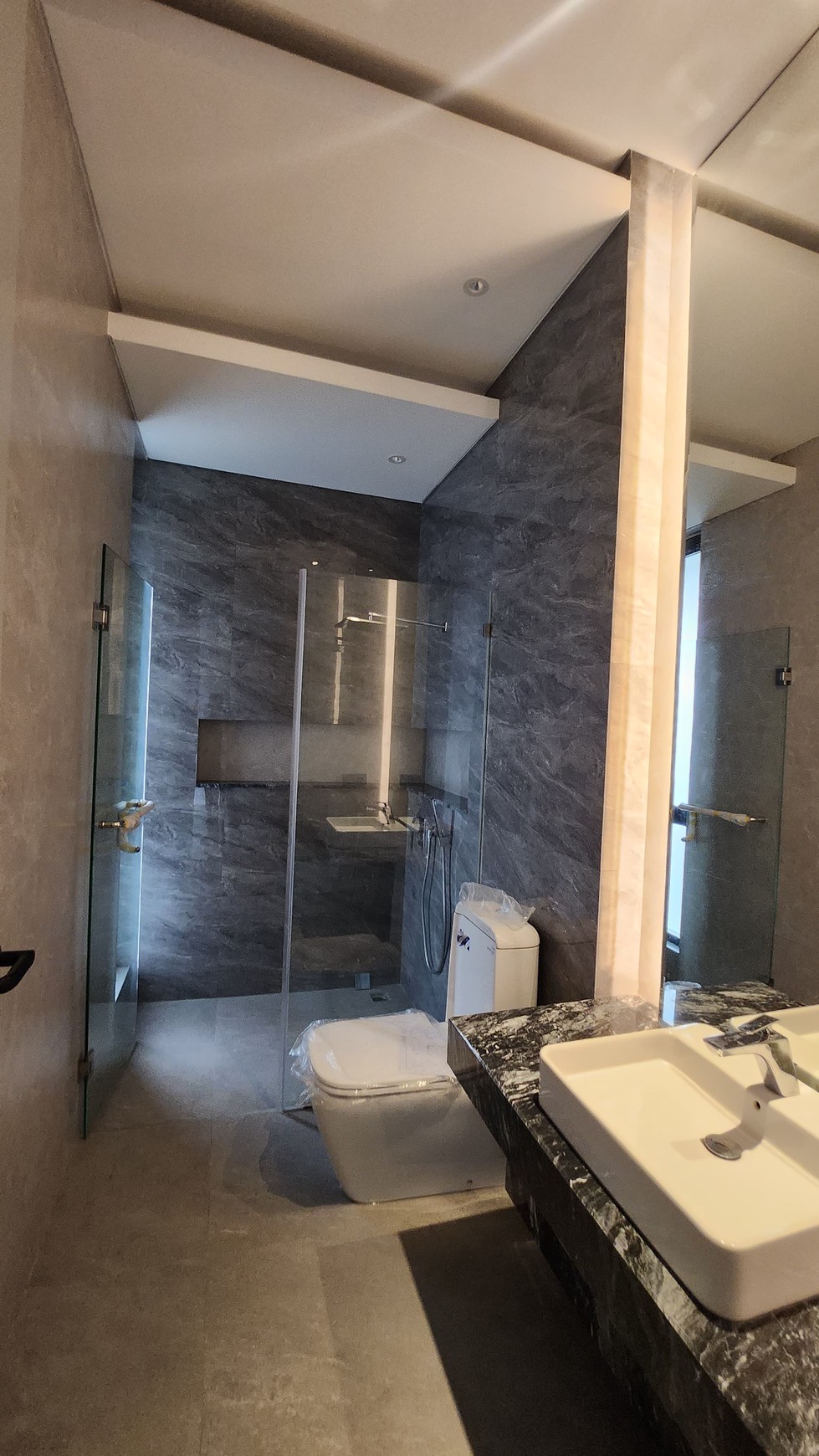 Pakuwon Indah New Baru PREMIUM Quality Surabaya Barat