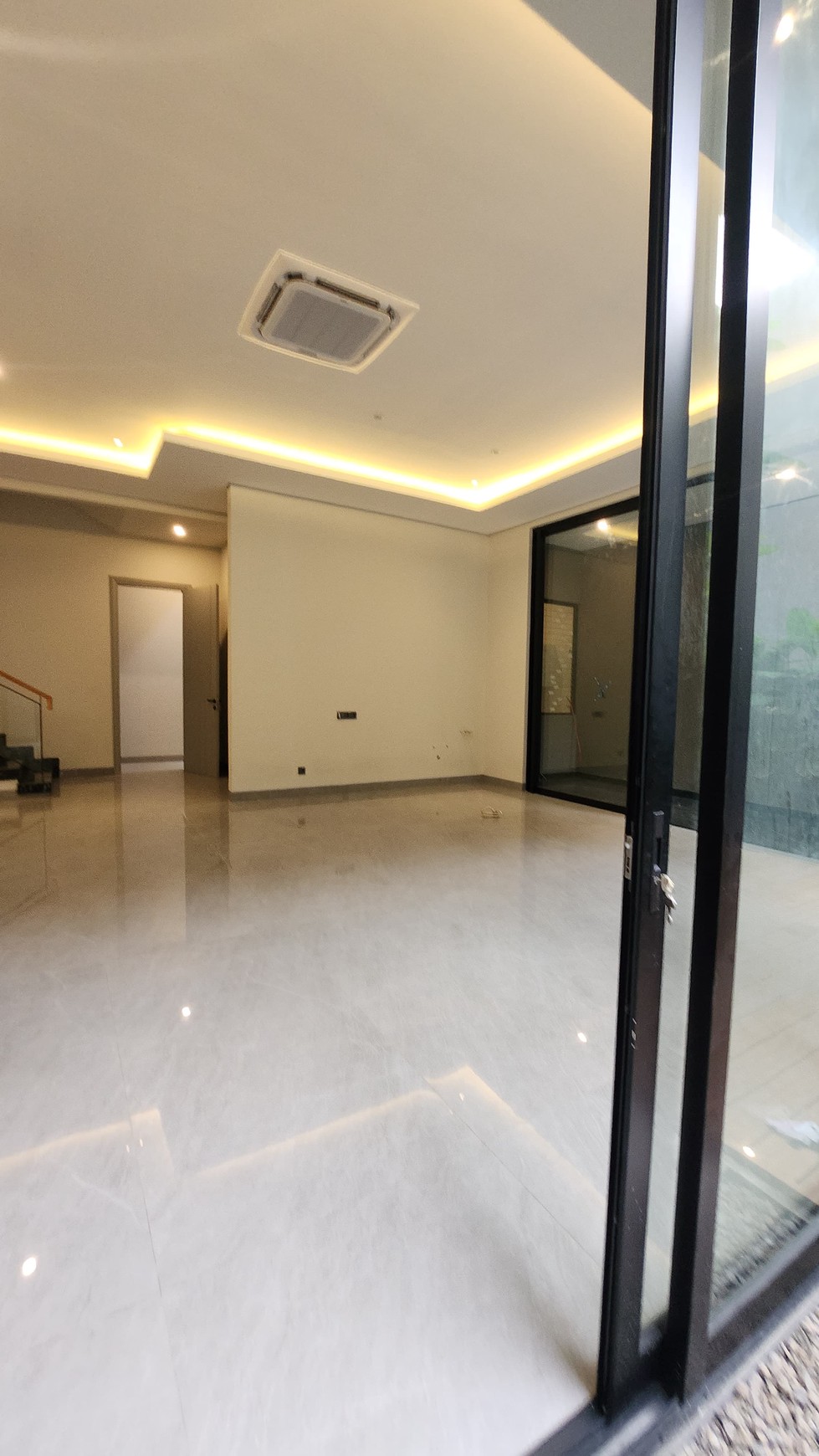 Pakuwon Indah New Baru PREMIUM Quality Surabaya Barat