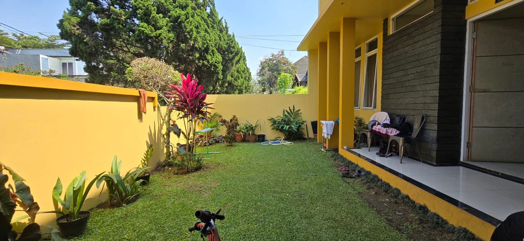 Rumah Bagus 2 Lantai di Setraduta Bandung Utara