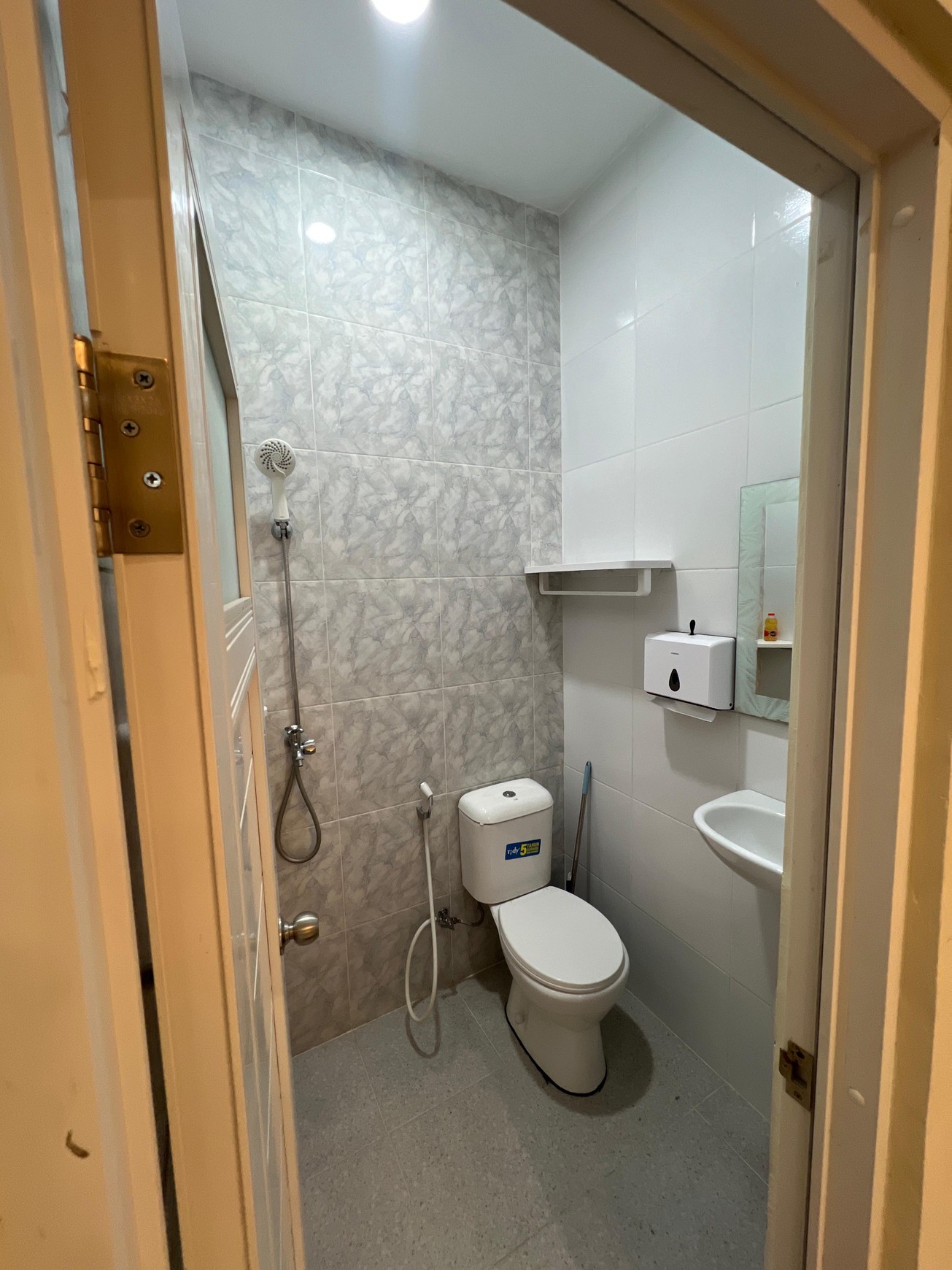 Rumah Siap Huni di Sidoarjo Selatan - Full AC, CCTV, Internet - Hanya 890 Juta!