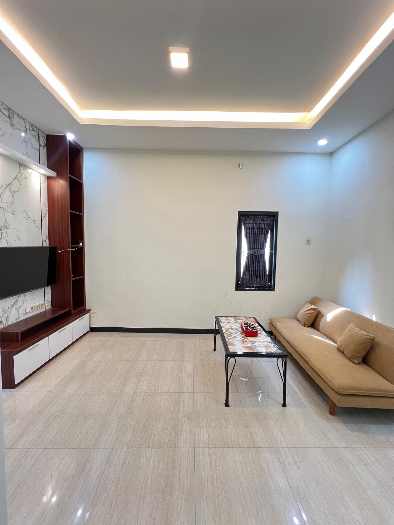 Rumah Siap Huni di Sidoarjo Selatan - Full AC, CCTV, Internet - Hanya 890 Juta!