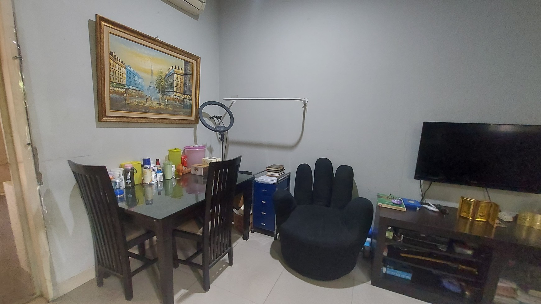 Rumah Minimalis Nyaman di Perumahan Grand Residences Pondok Cabe
