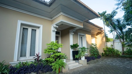 Rumah Elegant 1 Lantai Full Furnished di Kemang Lokasi Strategis dan Lingkungan Eksklusif