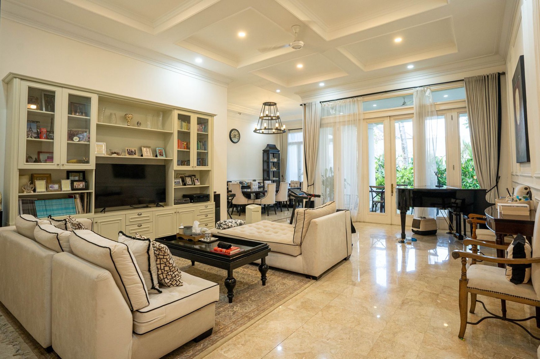 Rumah Elegant 1 Lantai Full Furnished di Kemang Lokasi Strategis dan Lingkungan Eksklusif