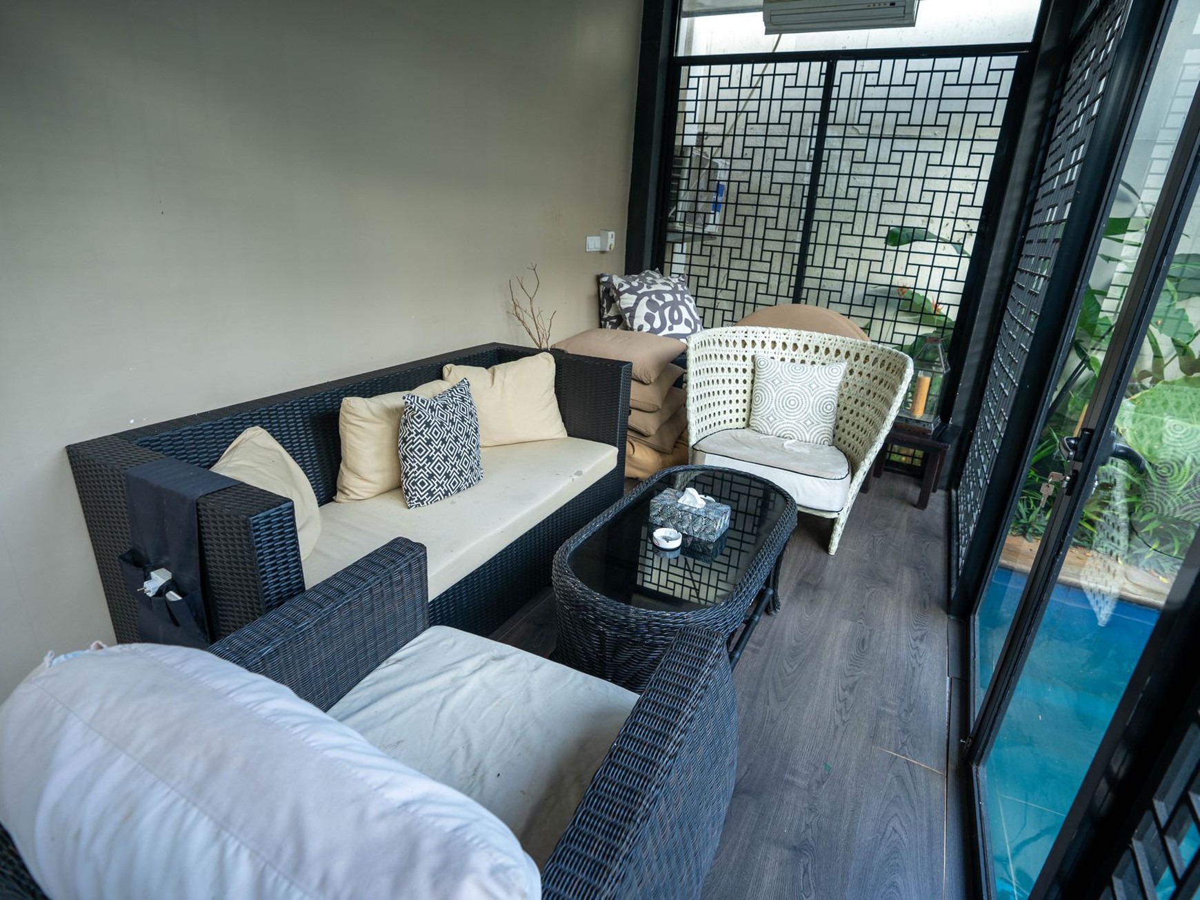 Rumah Elegant 1 Lantai Full Furnished di Kemang Lokasi Strategis dan Lingkungan Eksklusif