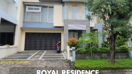 Dijual Rumah Plus Kolam Renang - Royal Residence (Wiyung)