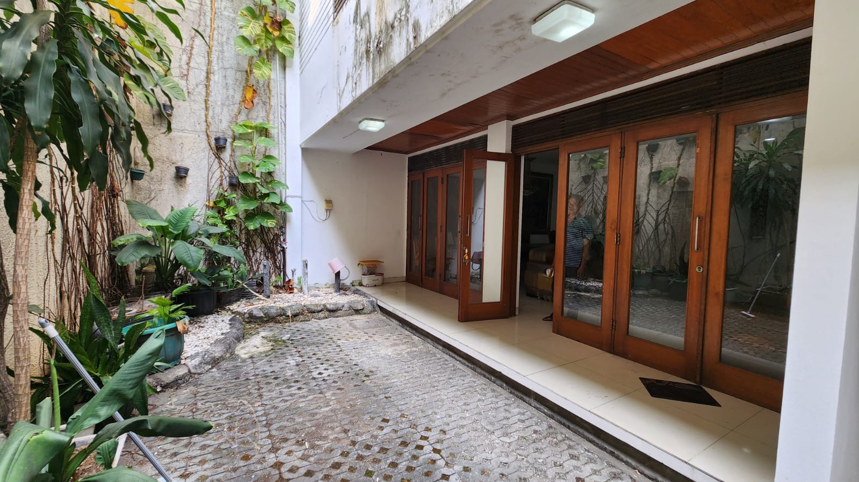 Disewa Rumah Jl. Minangkabau, Jakarta Selatan, Cocok Untuk Kantor/ Usaha