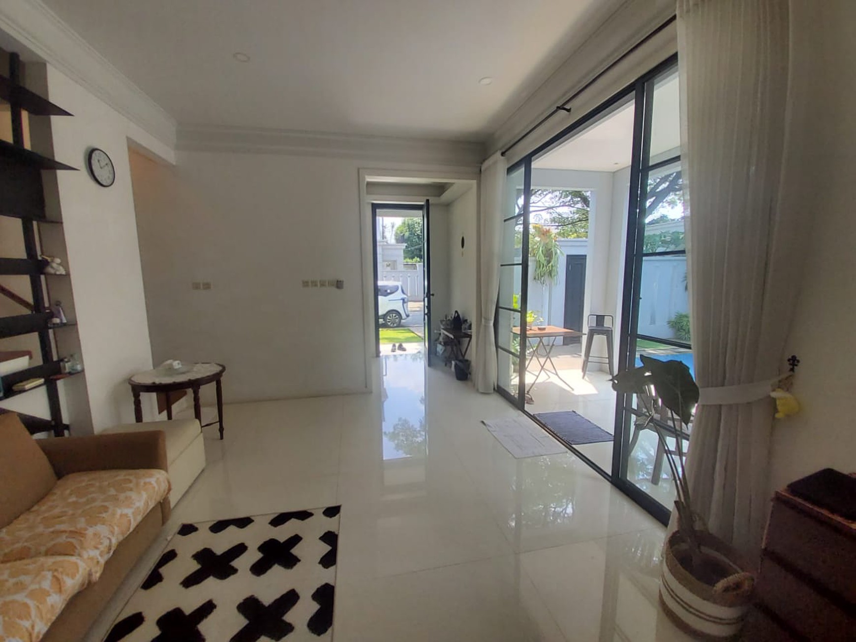 Rumah Cluster Siap Huni 3 Lantai Area Kemang Jakarta Selatan