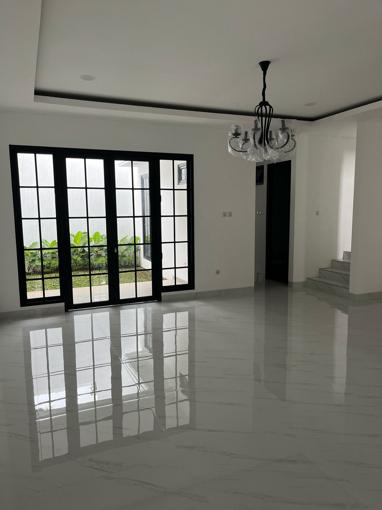 Cinere mega cinere rumah brand new komplek belakang informa