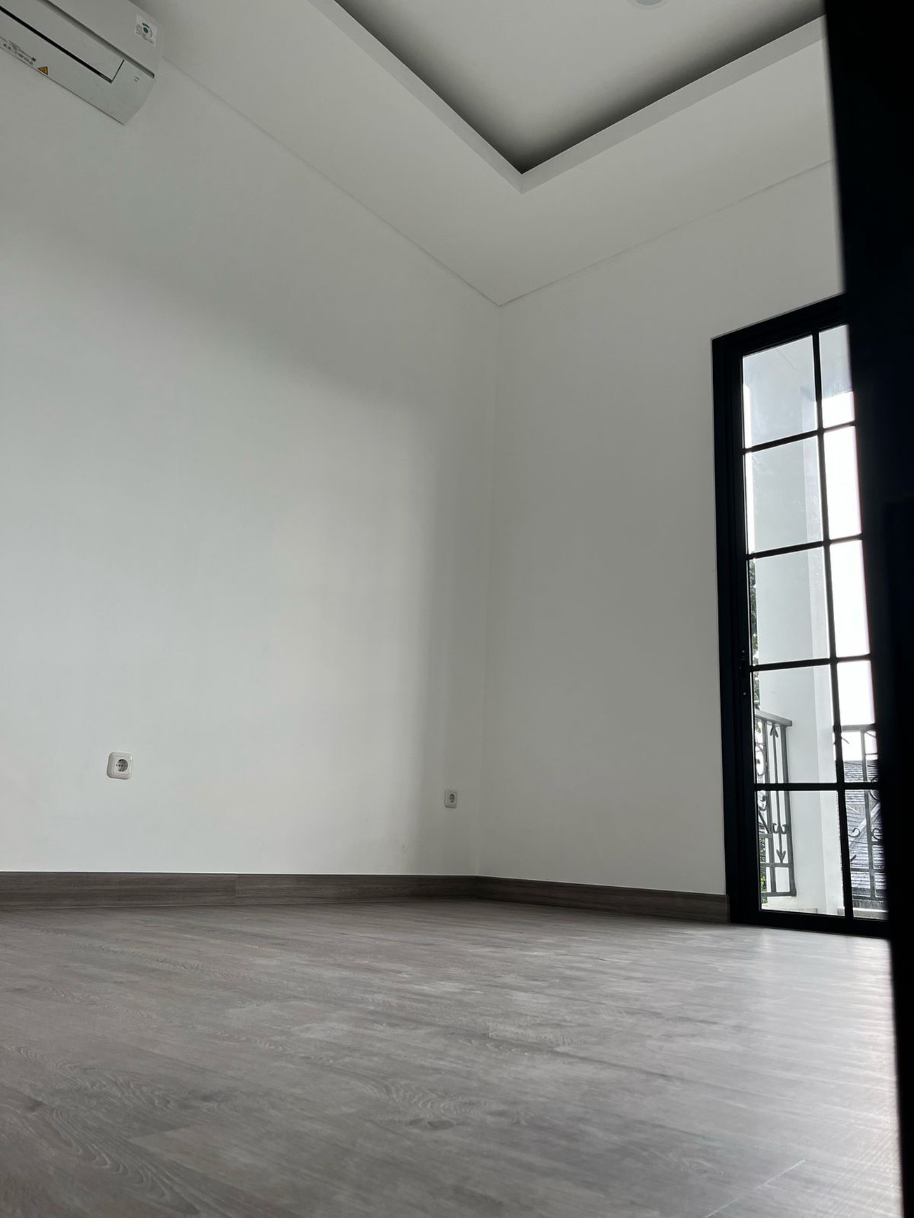 Cinere mega cinere rumah brand new komplek belakang informa