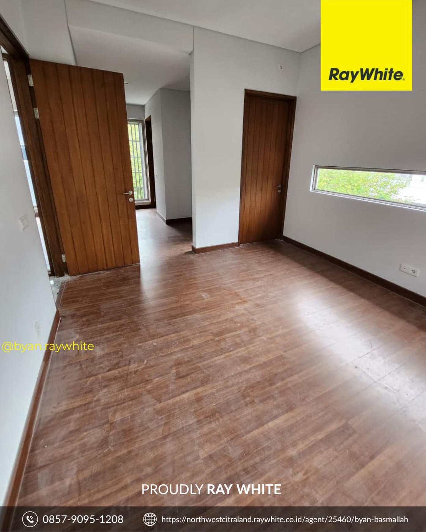 DIJUAL RUMAH BARU MODERN DESIGN - ROYAL RESIDENCE (HOOK)