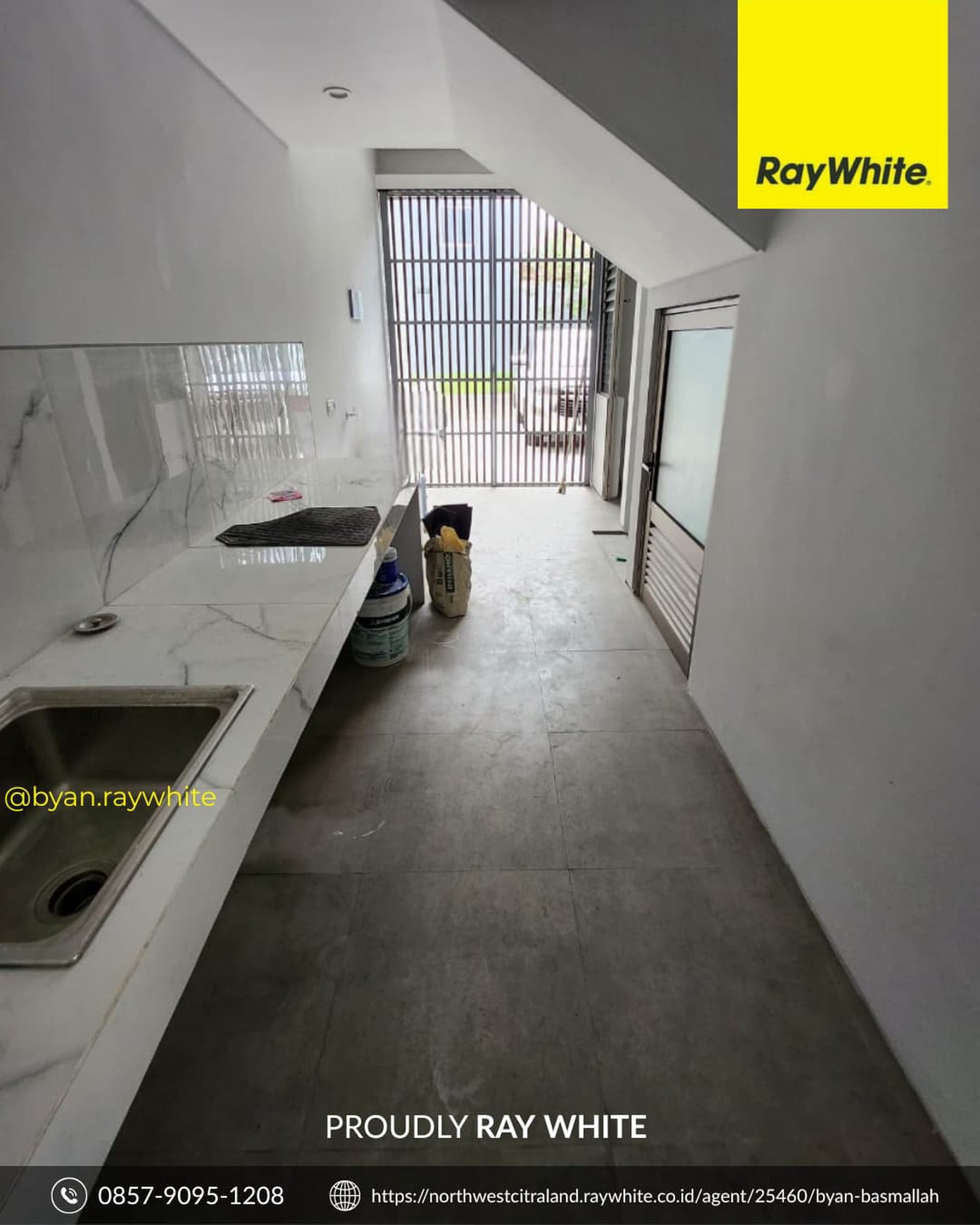 DIJUAL RUMAH BARU MODERN DESIGN - ROYAL RESIDENCE (HOOK)
