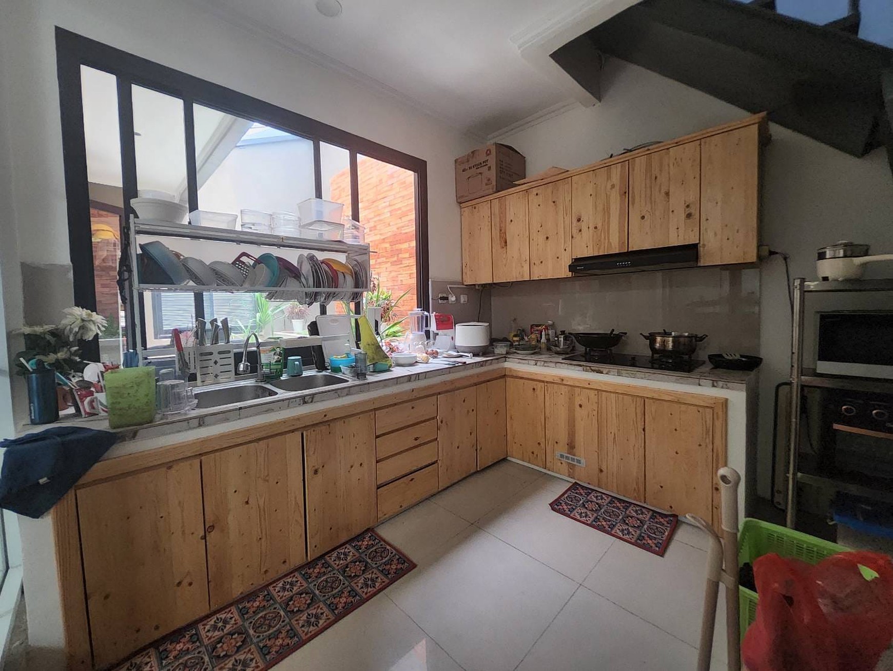 Rumah Baru Renovasi di Legenda Wisata Hunian Nyaman dan Strategis