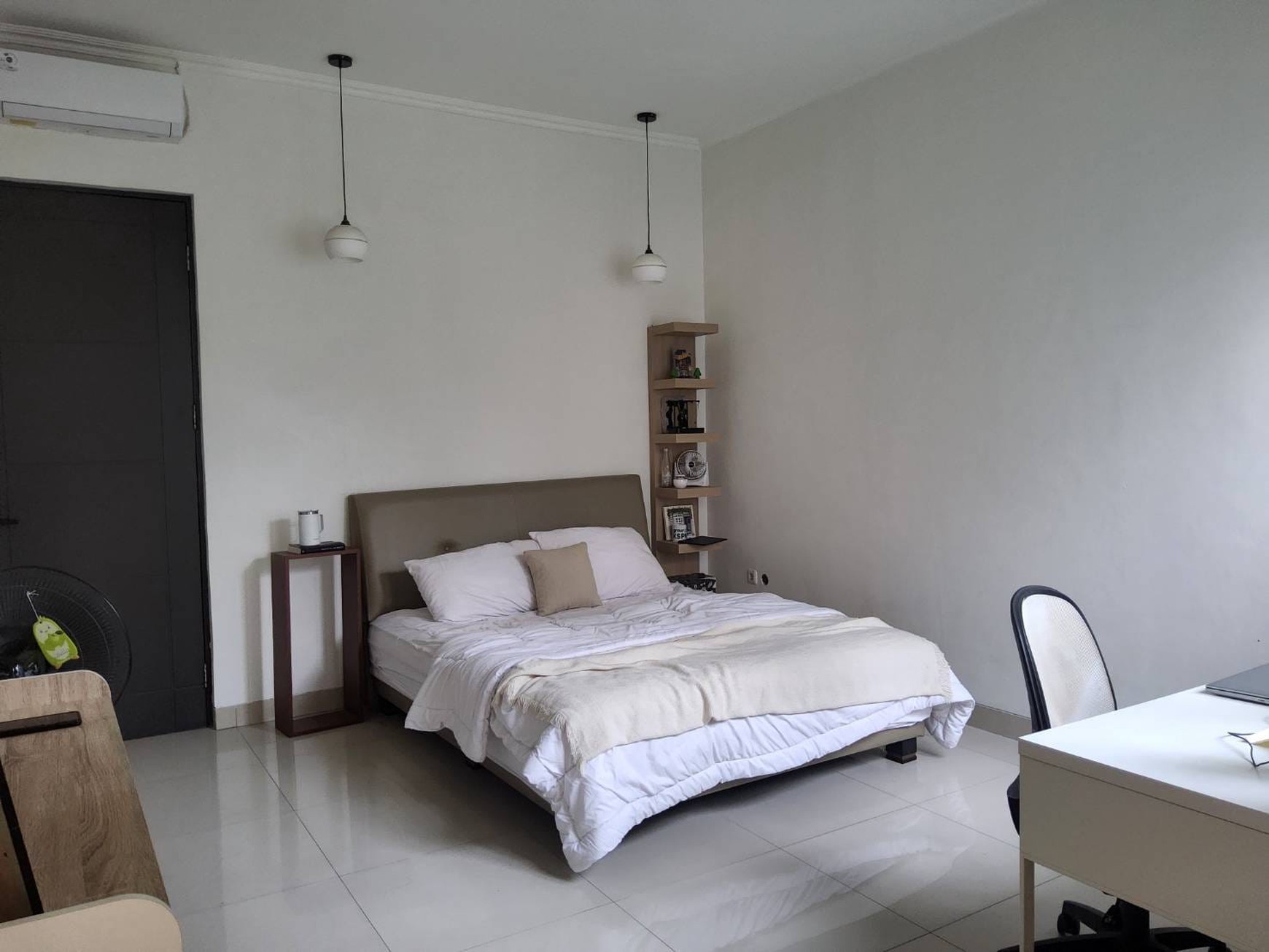 Rumah Baru Renovasi di Legenda Wisata Hunian Nyaman dan Strategis