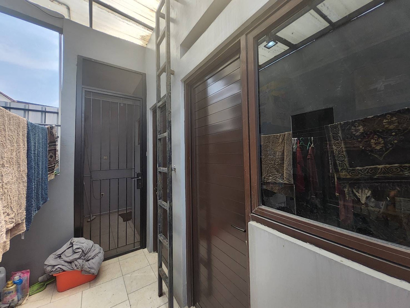 Rumah Baru Renovasi di Legenda Wisata Hunian Nyaman dan Strategis