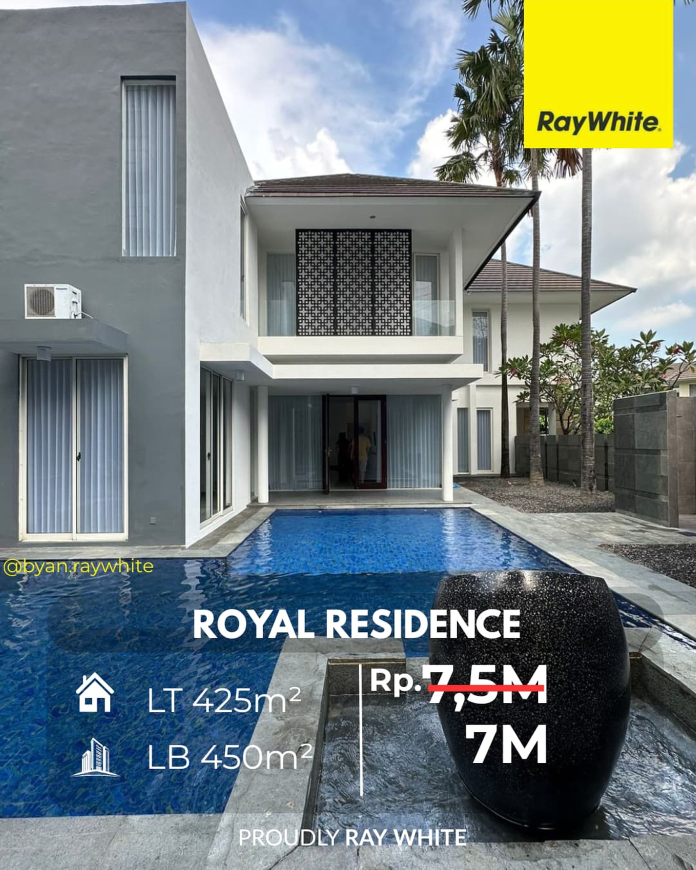 DIJUAL RUMAH PRIVATE SWIMMING POOL - ROYAL RESIDENCE 