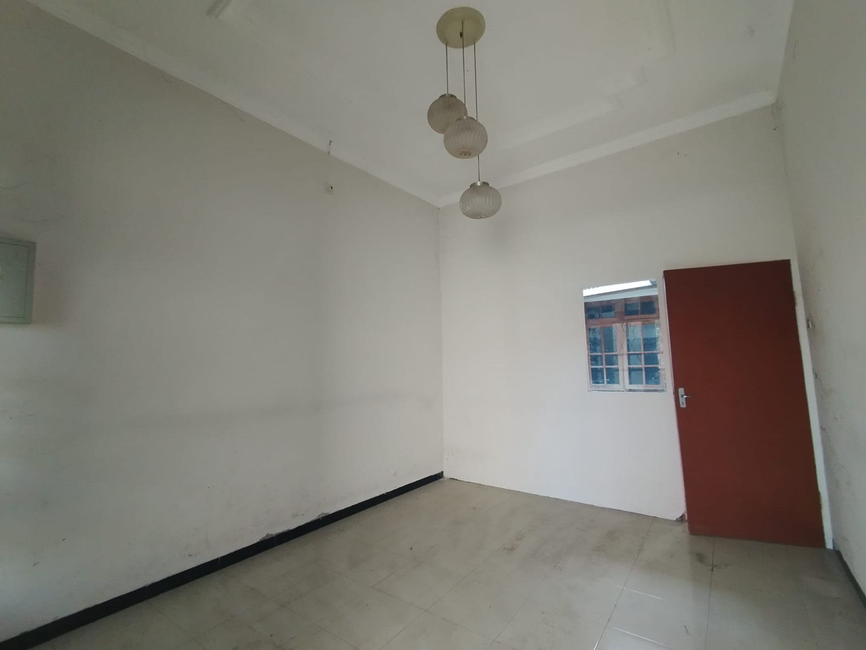 Disewakan Rumah Tinggal Lokasi Dekat Pasar Kolombo