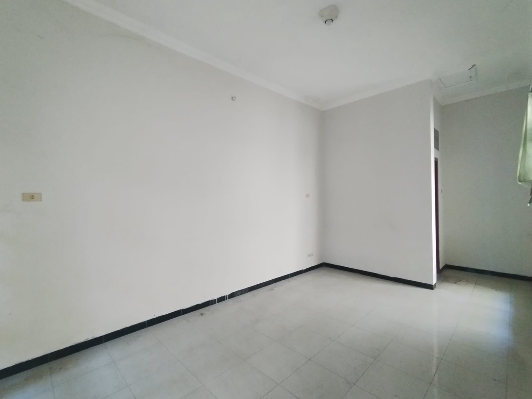 Disewakan Rumah Tinggal Lokasi Dekat Pasar Kolombo