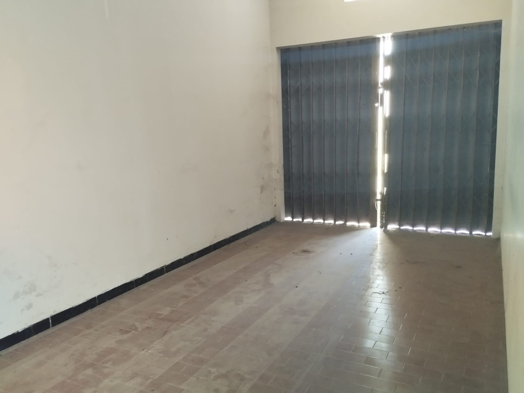 Disewakan Rumah Tinggal Lokasi Dekat Pasar Kolombo