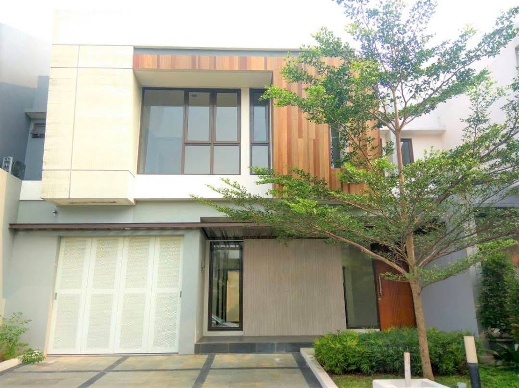 Rumah Standar Rapih Prestigia Eminent BSD city
