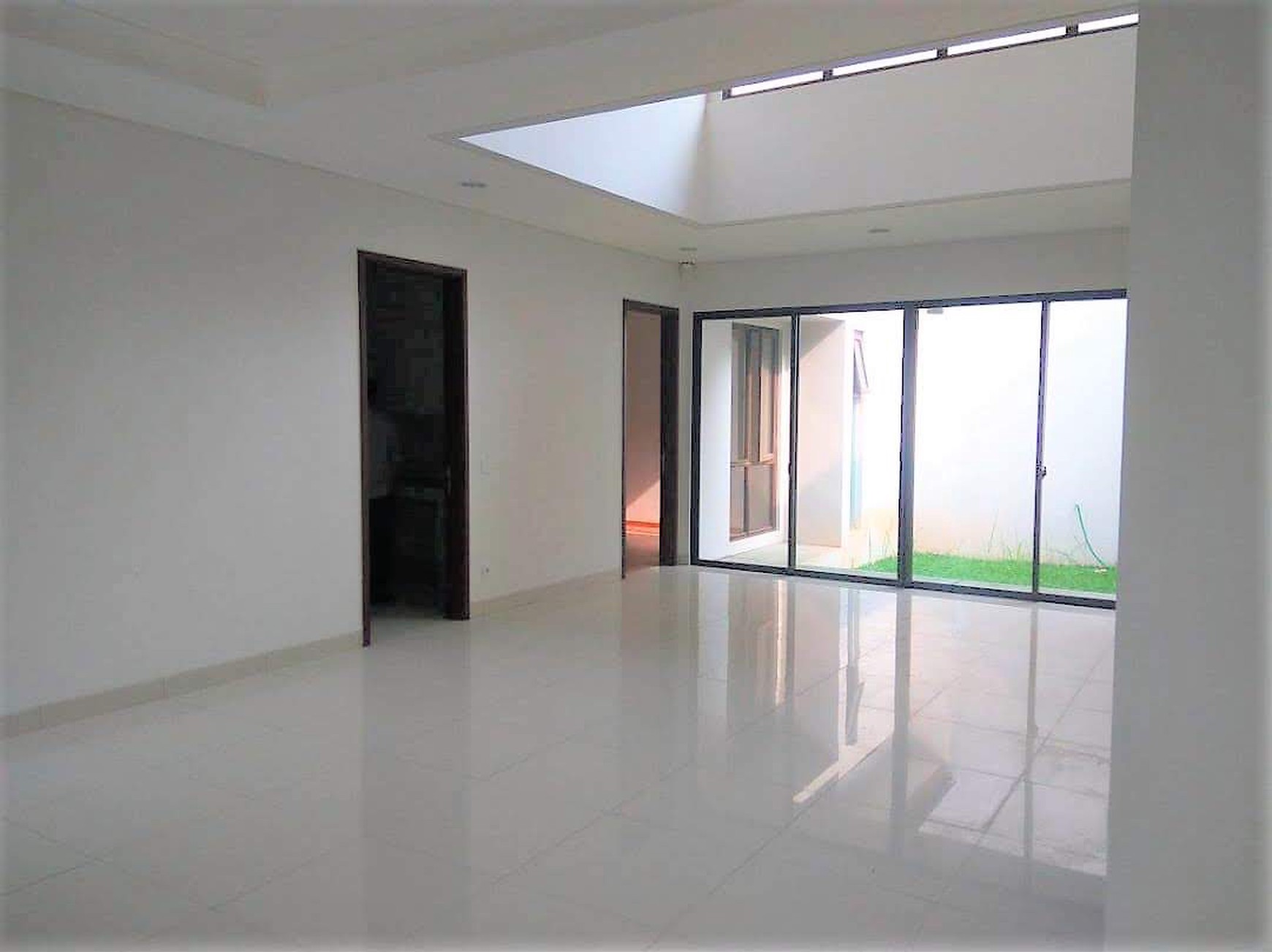 Rumah Standar Rapih Prestigia Eminent BSD city