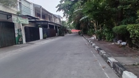 Rumah Pinggir jalan cocok untuk bisnis, di Tarian Raya Timur, Kelapa Gading