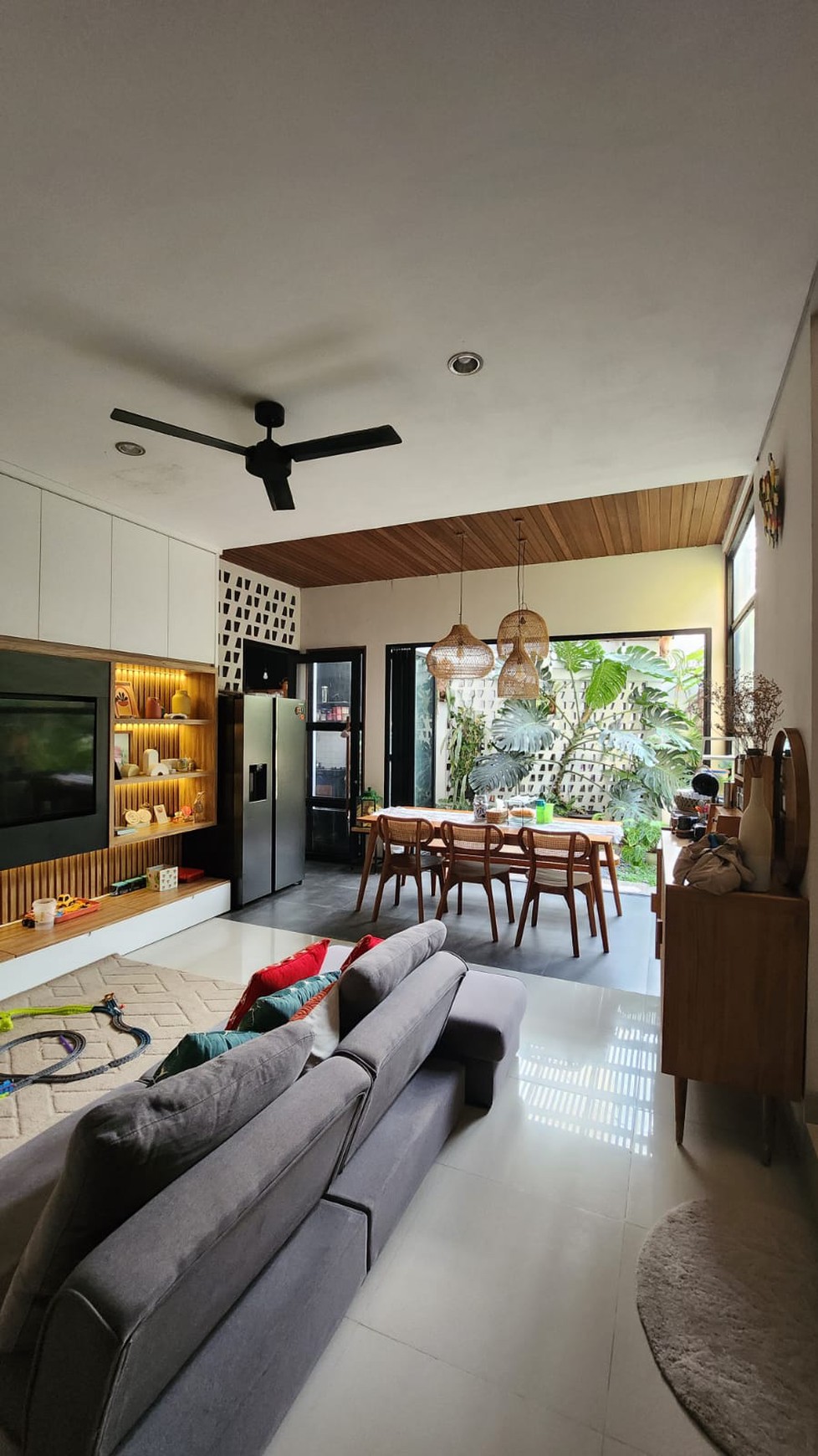 Rumah Mewah Dalam Perumahan Green Hills Residence Ngaglik Sleman