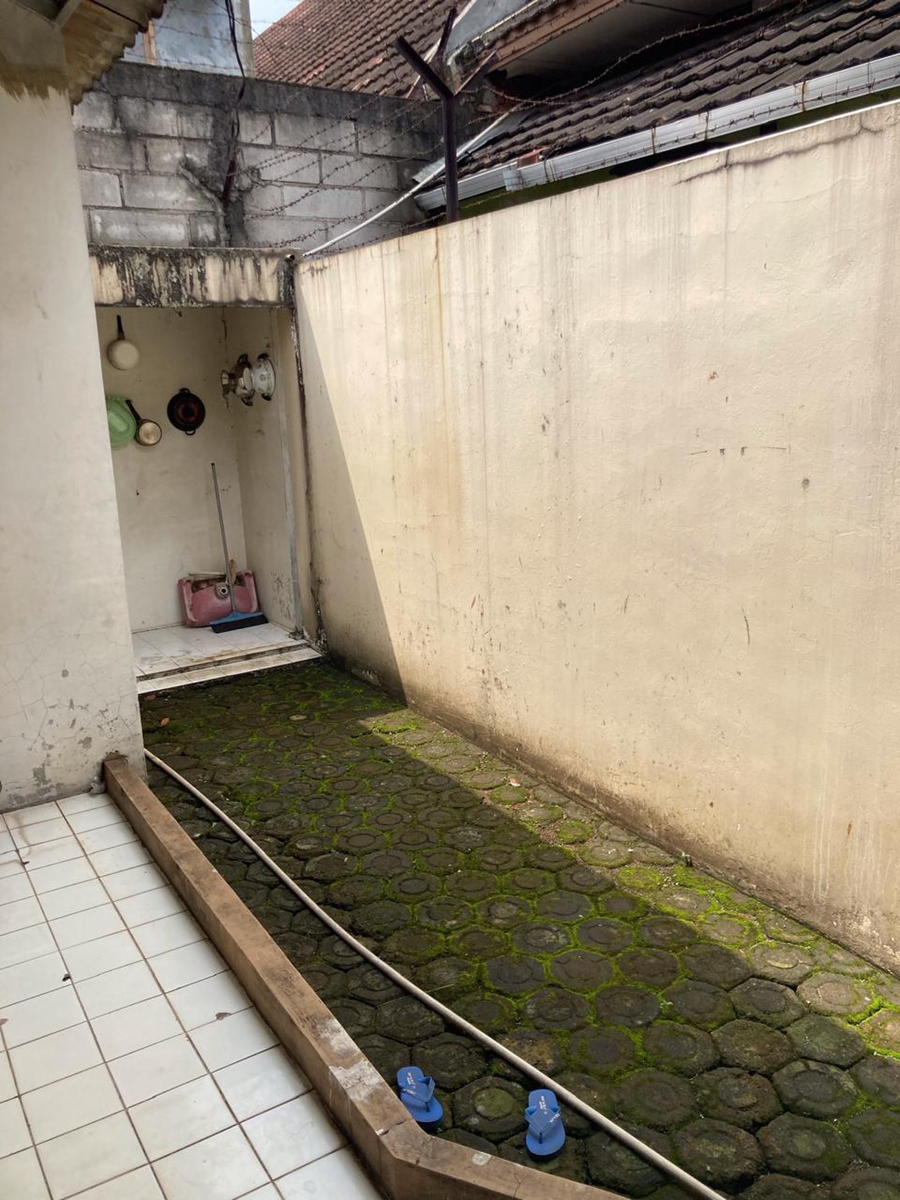Rumah Posisi Hook Cipinang Melayu