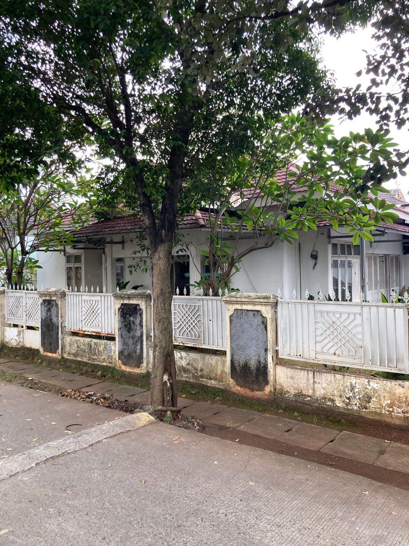 Rumah Posisi Hook Cipinang Melayu