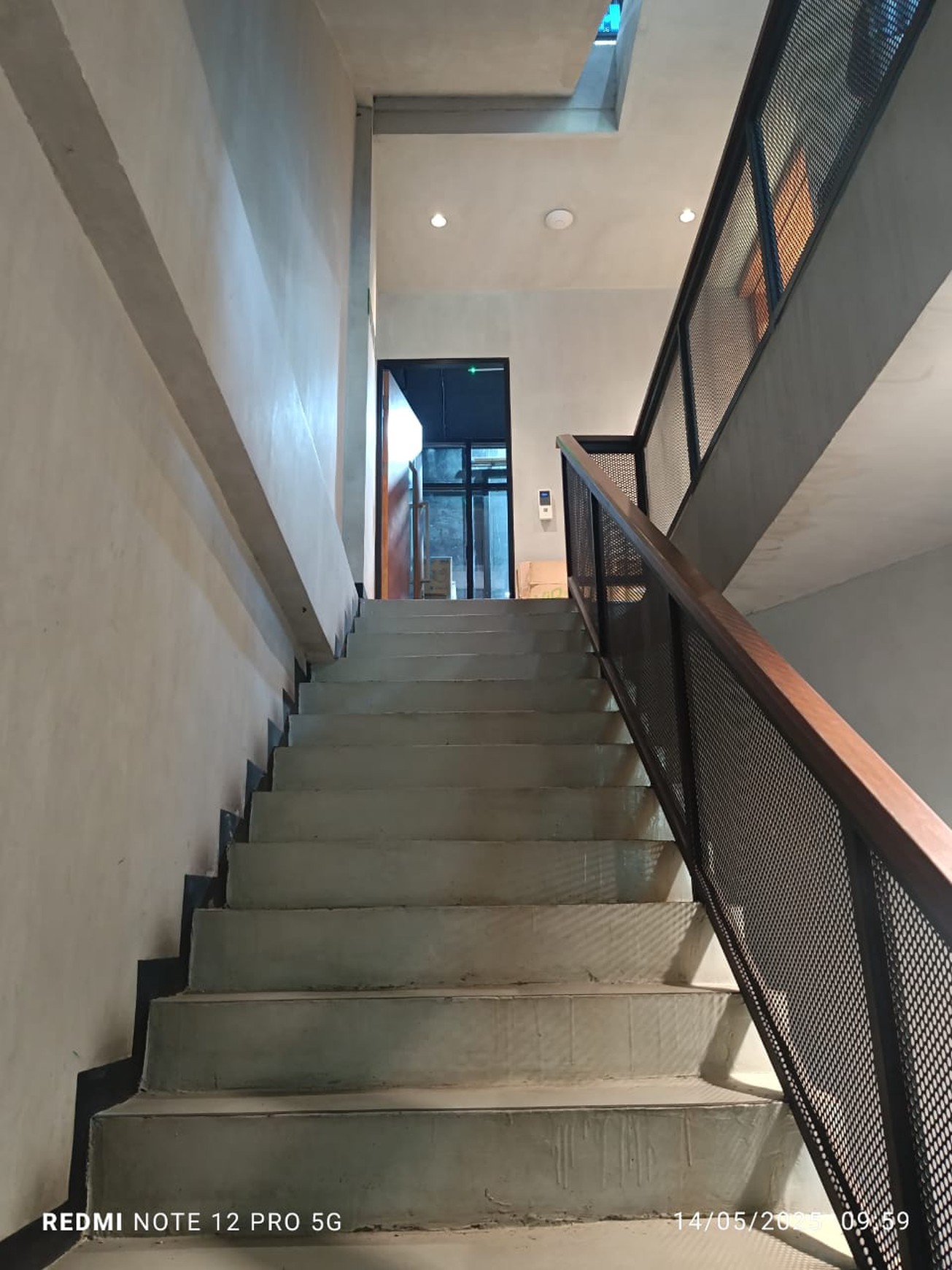 DIJUAL Ruko 4 lantai Villa Bukit Mas, Surabaya Barat