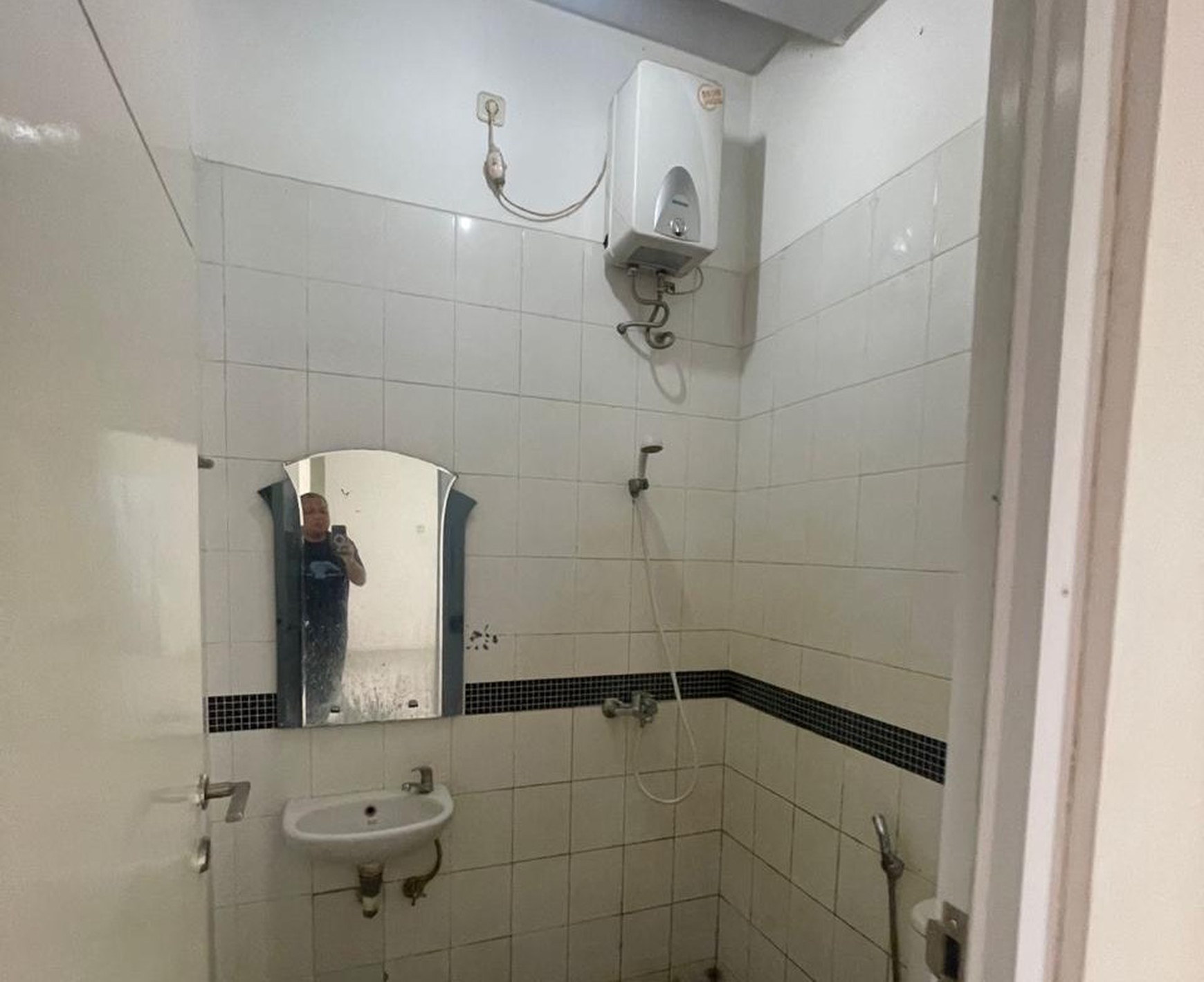 Di Jual Rumah 1 lantai di Komplek grand matoa Besar dan Bebas Banjir