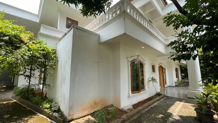 Di Jual Rumah 2lantai... di Komplek Perumahan Puri Cinere, Besar dan Bebas Banjir