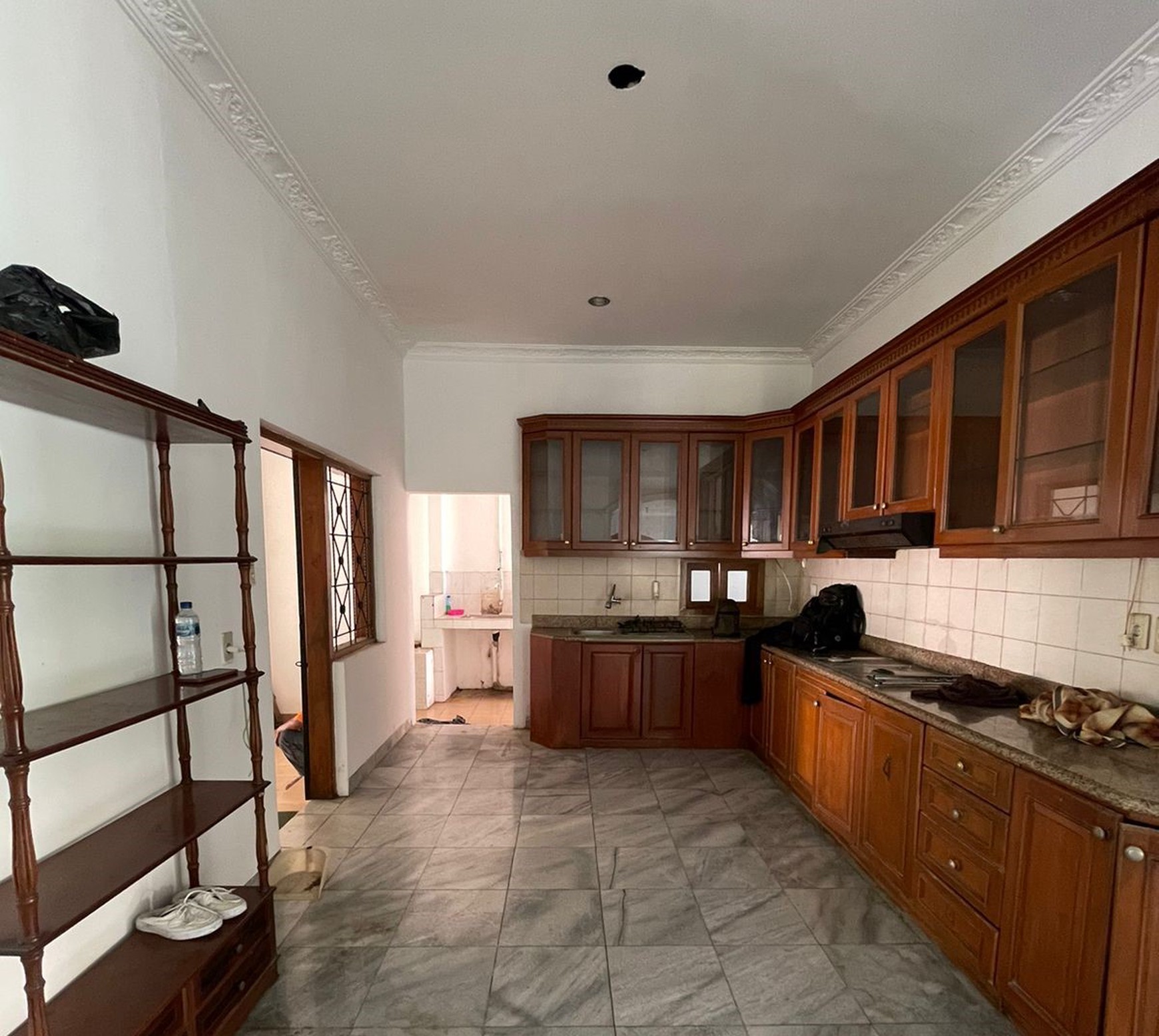 Di Jual Rumah 2lantai... di Komplek Perumahan Puri Cinere, Besar dan Bebas Banjir