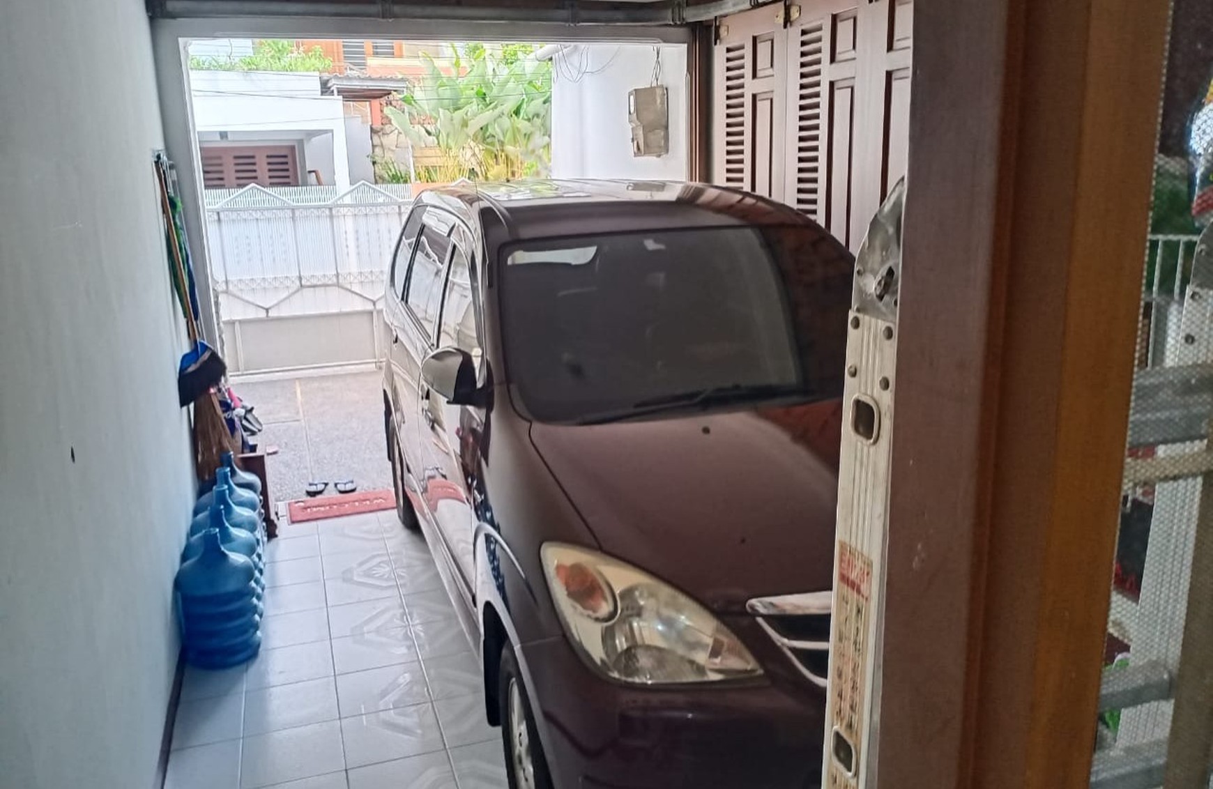 Di Jual Cepat rumah 2 lantia siap huni Di jati padang pasar minggu jaksel
