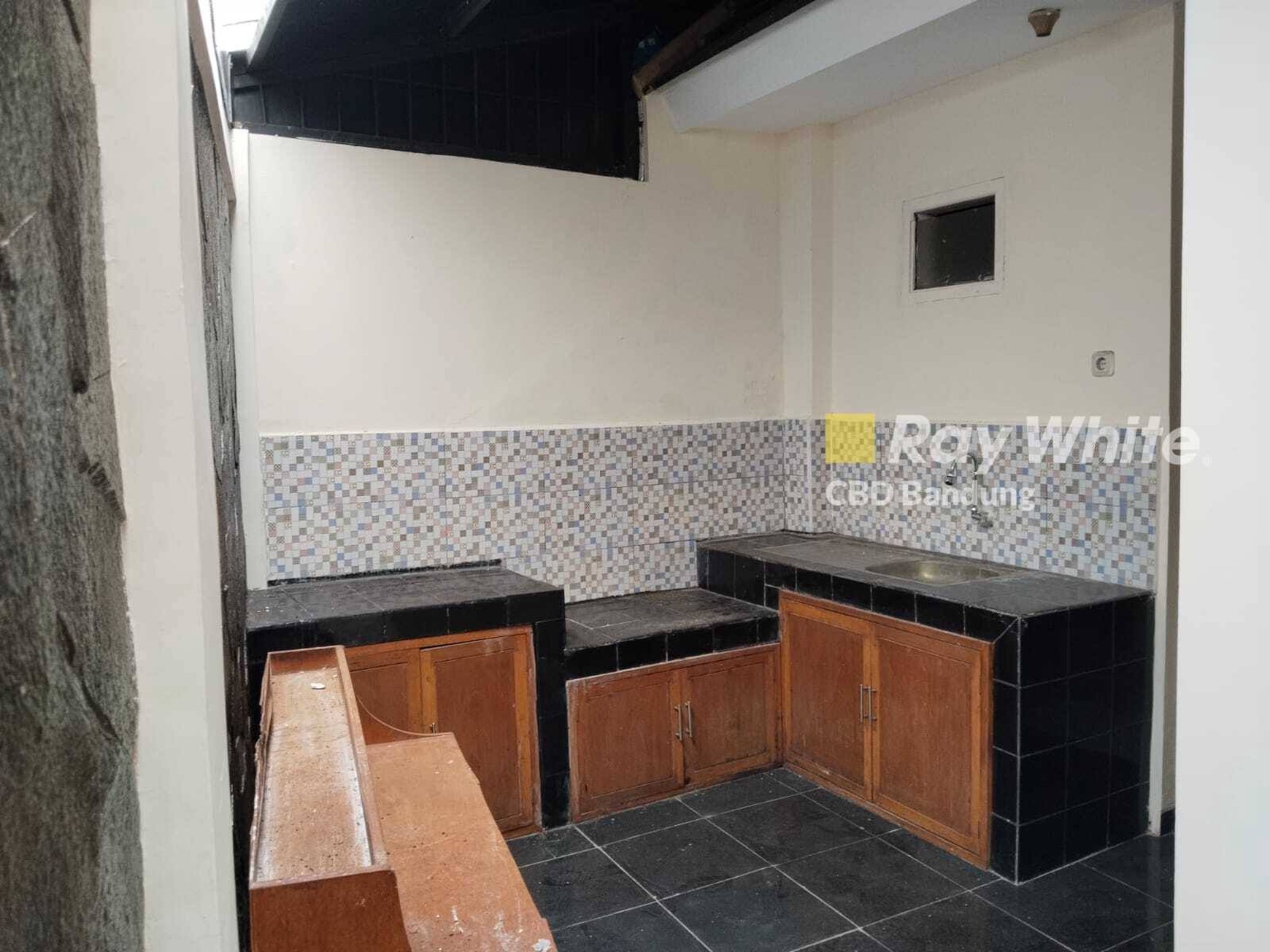 Langka Rumah terawat 1 Lantai Komplek Uber Estate, sayap AH Nasution, Ujung Berung