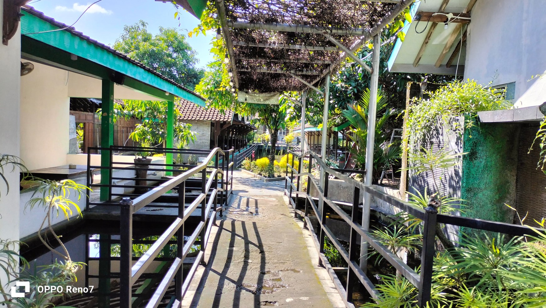 Resto 1934 Meter Persegi Lokasi Dekat Candi Prambanan Klaten Jawa Tengah